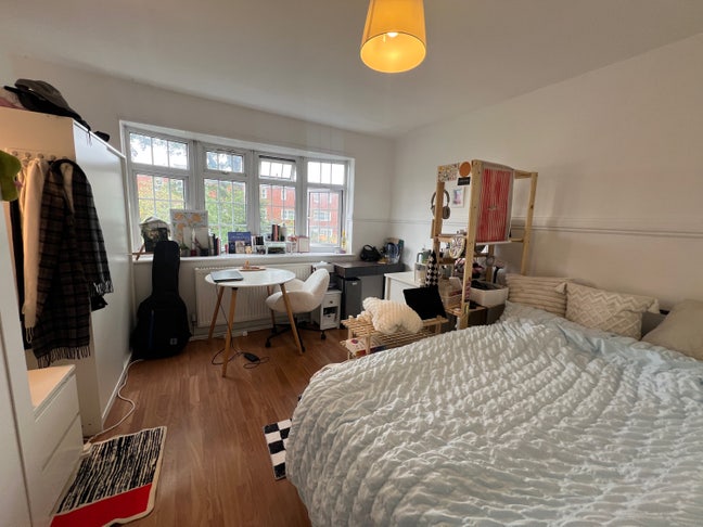 Large Double room in Stoke Newington Main Photo