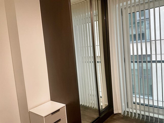 Room in London Main Photo