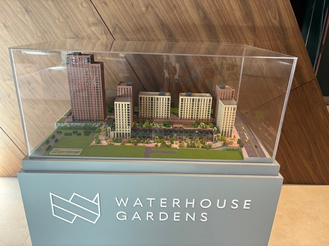 2 Bed 2Bath Flat -Water house Garden developement Main Photo