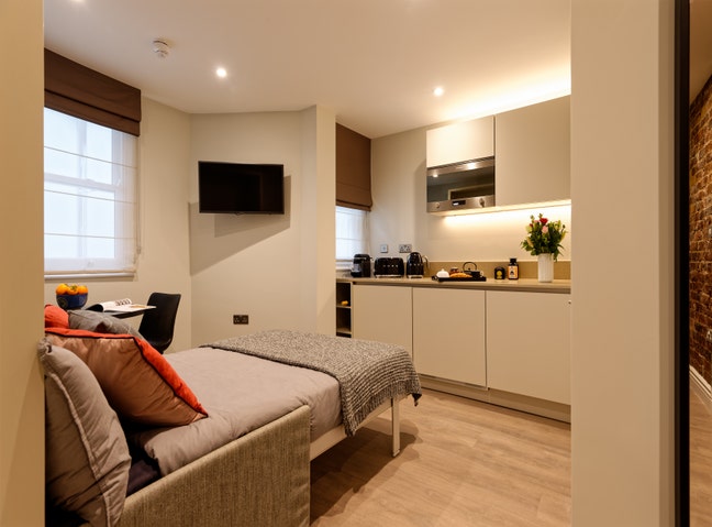 Bedsit with Bills Included in Baker Street 🔥 Main Photo