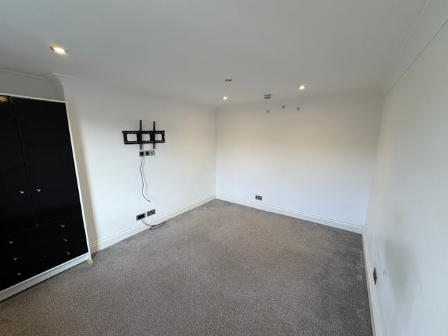 Two Double Rooms Available (One En-Suite) Main Photo