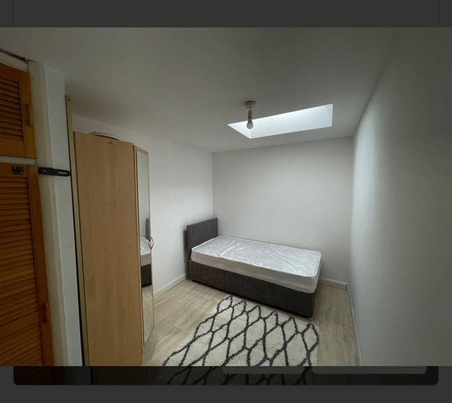  Beautiful  room in a large house in Penylan . Main Photo