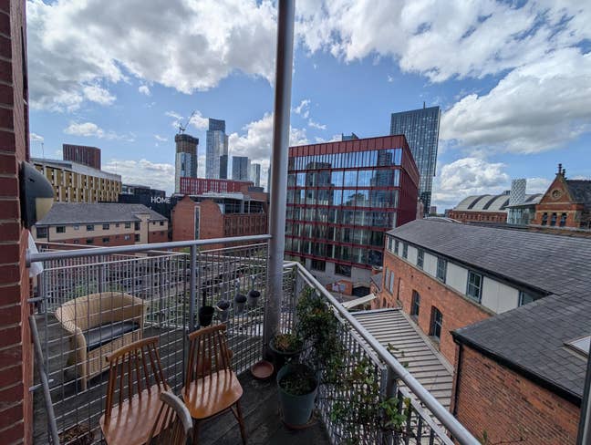 Amazing views of Manchester skyline Main Photo