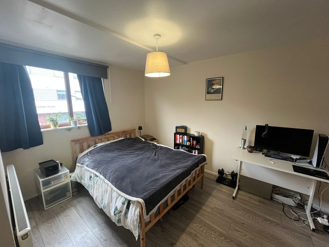 Spacious Double Room in Friendly, Clean Flatshare Main Photo