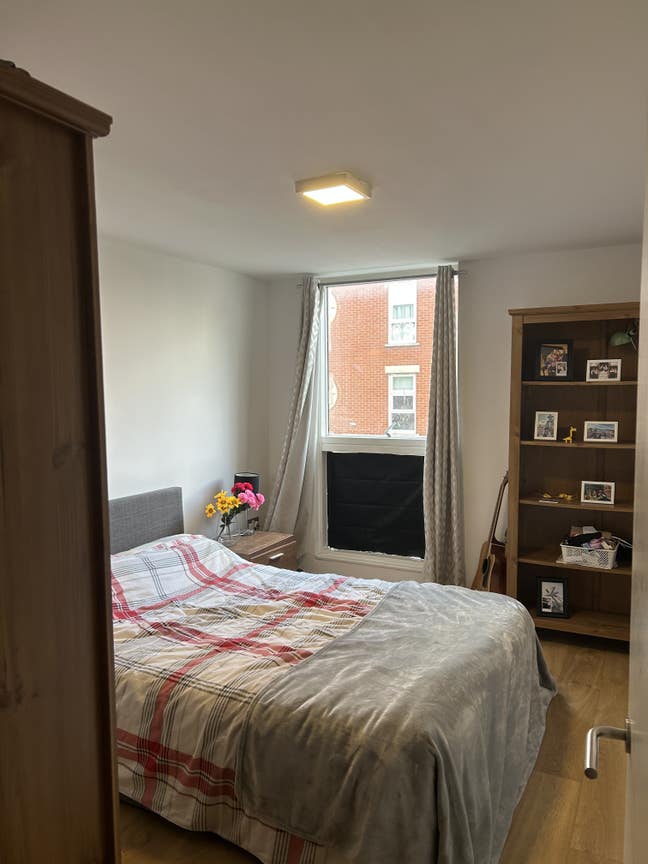 Spacious Double Room with Private Bathroom  Main Photo