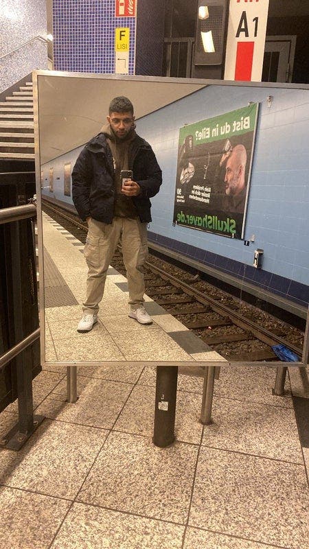 Friendly Student Searching for En-Suite Room (Janu Main Photo