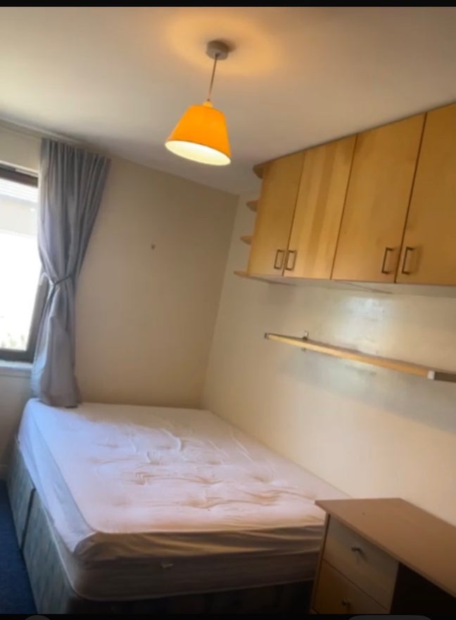 Wonderful bedroom available  Main Photo