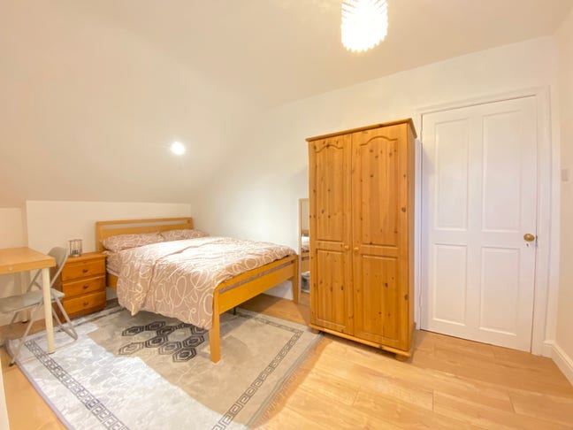 **Compact Studio Flat** West Ealing** Broughton Rd Main Photo