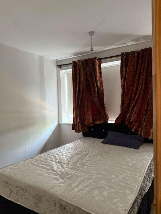 Spacious & Cosy 3-Bed House for Rent in WS5 3HS Main Photo