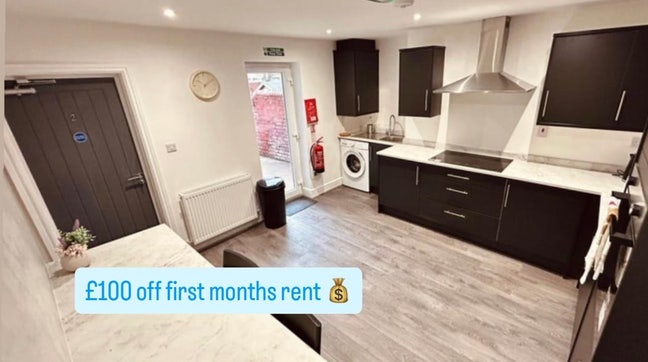 🏠 Luxury Newly Renovated HMO – Available Now Main Photo
