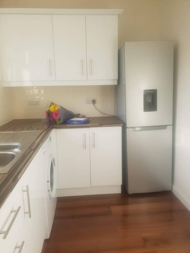 This spacious two bedroom first floor maisonette i Main Photo