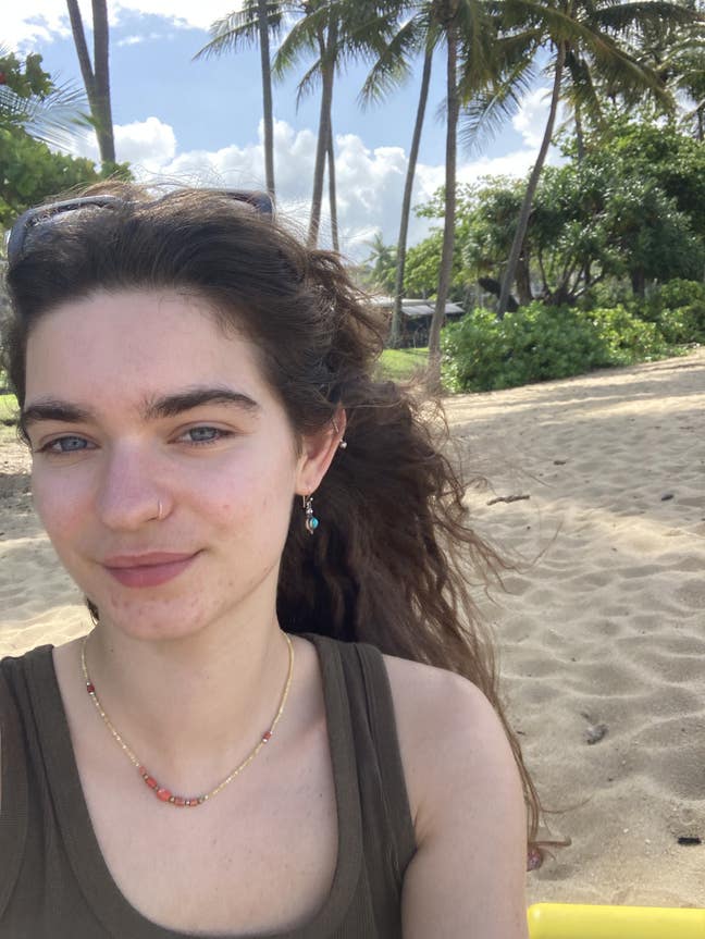 Female looking for friendly house share Main Photo