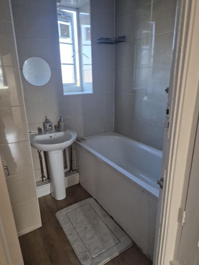 Double Room to Rent  Main Photo