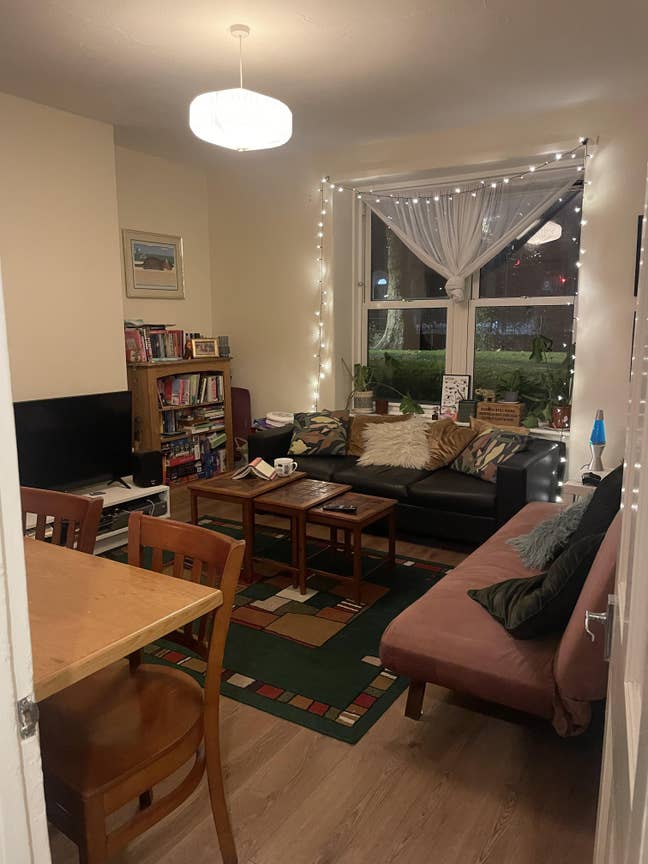 Room Available in Hackney Downs Flat! Main Photo