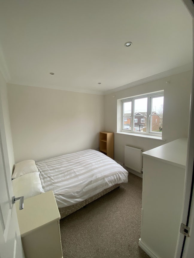 Double room available for rent Main Photo