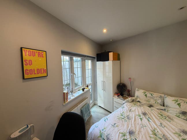 Room to Rent in 4-bed East London Flat Main Photo