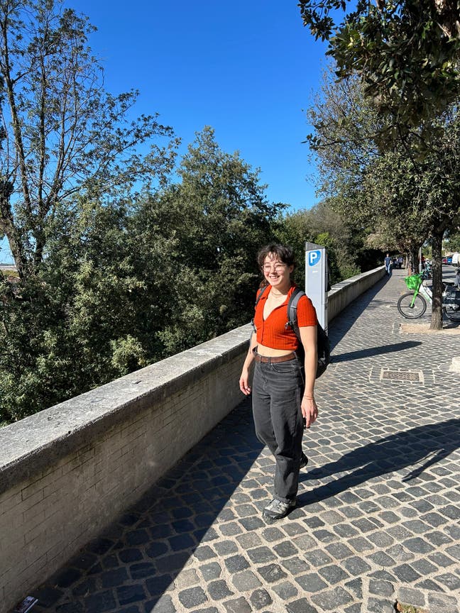 Professional looking for a house share  Main Photo