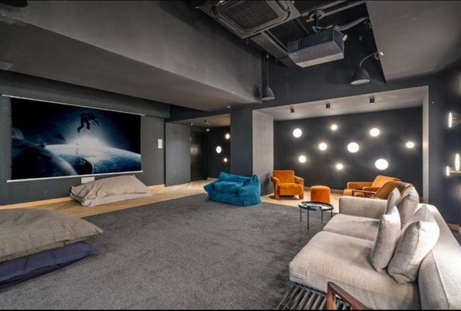 Perfect for professional  Main Photo