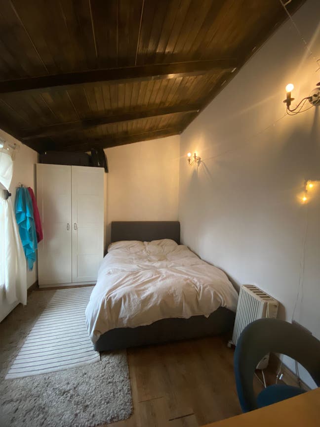 3 large Double rooms available in Hackney Main Photo