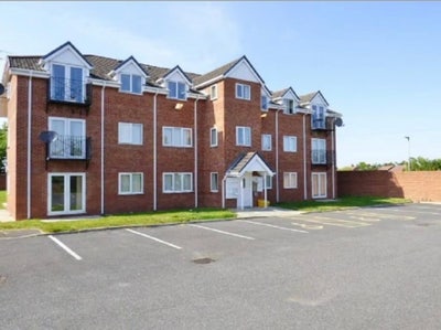 2 beds 1 bathroom - Flat Main Photo