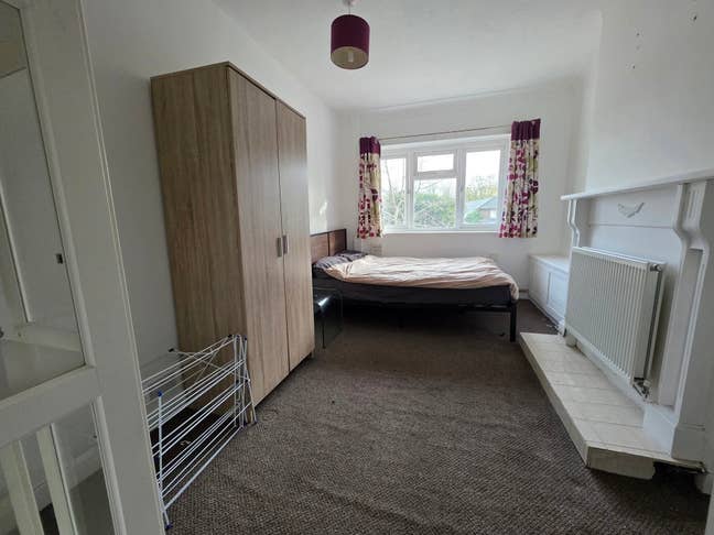Double room to rent in Hayes BR2 Main Photo