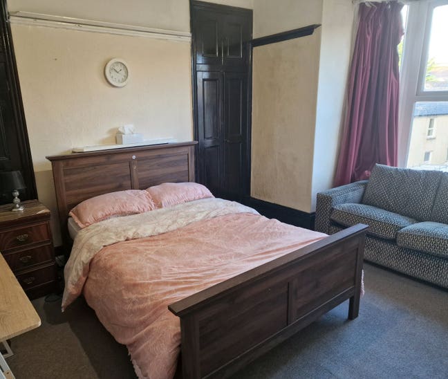 Double Room in a Shared Flat Main Photo