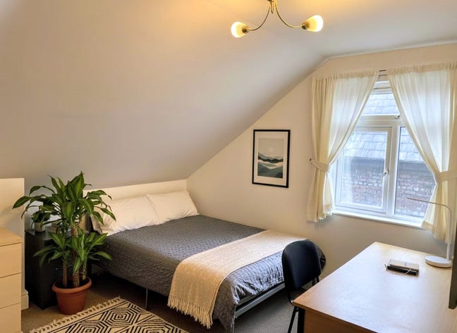 ONE Furnished room, stunning 10 bed student house Main Photo