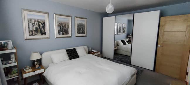 Sunny large 2bed 2bath garden apt in oasis of calm Main Photo