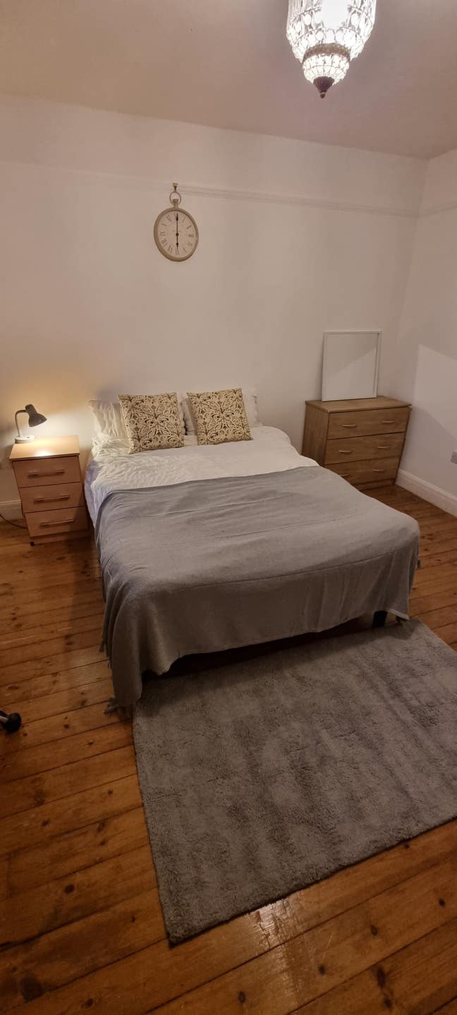 Double bedroom in leafy Stapleton Road Main Photo