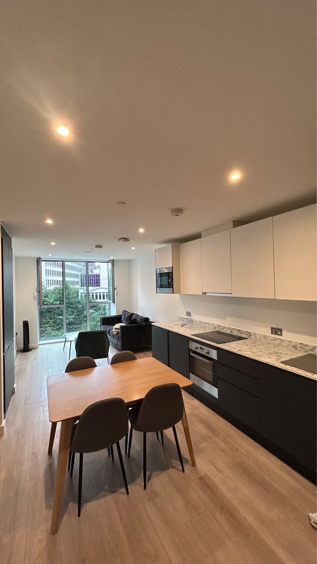 XL Room for sublet  Main Photo