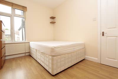 Calling for Best Offer/Upton Park/East Ham  Main Photo