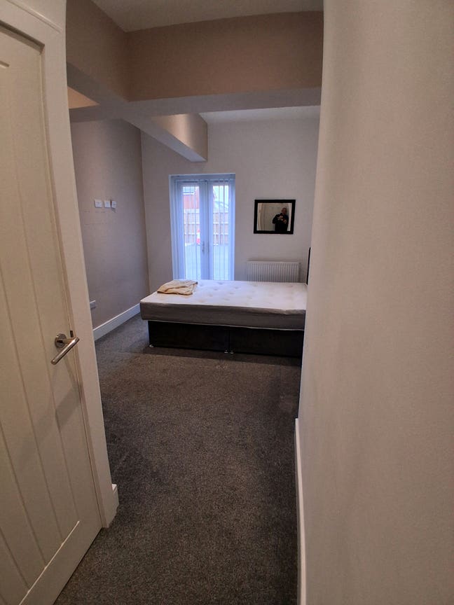 Newly refurbished high spec  Main Photo