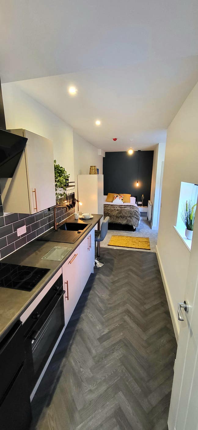🔥HUGE Luxury Studios Ensuite Rooms Own Kitchen Main Photo