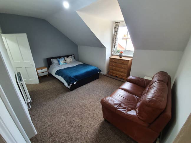  Quiet Clean Room on Sykefield Avenue - BILLS INC Main Photo
