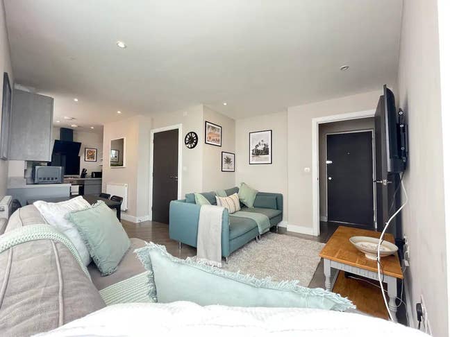 Double Room in Modern Duplex Near Poole Quay Main Photo