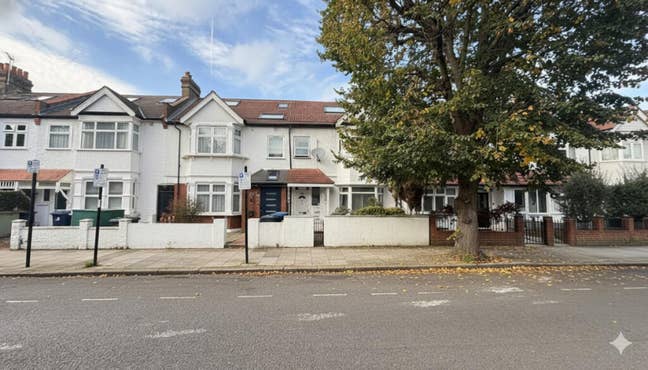 Beautiful Room at West Ealing, W13 Main Photo