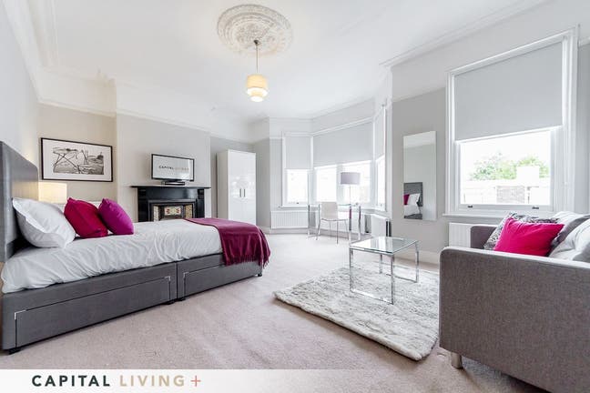 💰Lovely Double Room by Clapham Common💰 Main Photo