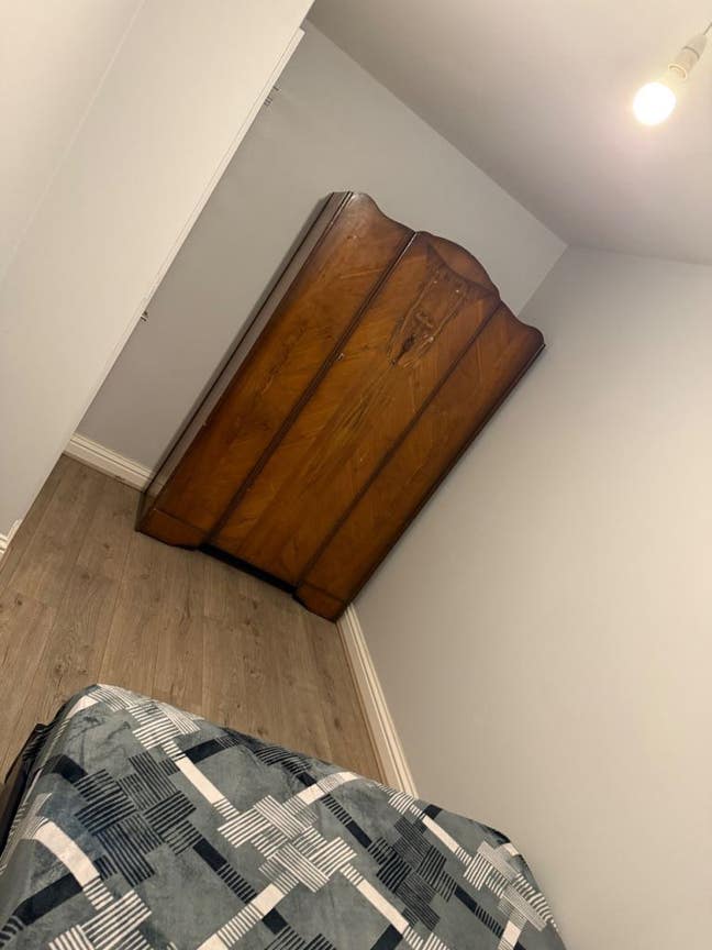 Double room is available for rent in - DY4 0JH Main Photo