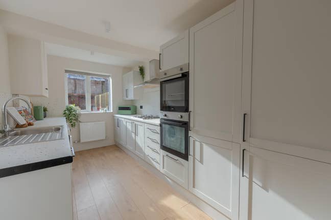 ☀️💚 Fall in Love with Where You Live 💚☀️
 Main Photo