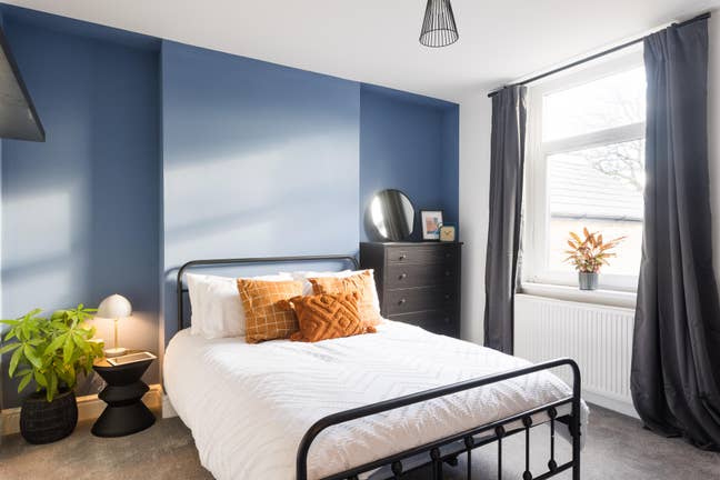 Double room with bills included Main Photo