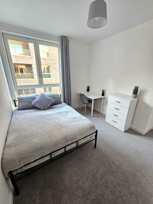 Barking Riverside*Large Double!  Main Photo