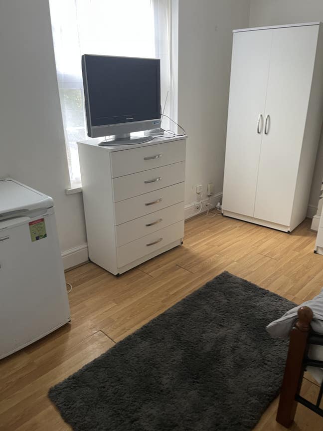 Single room Main Photo