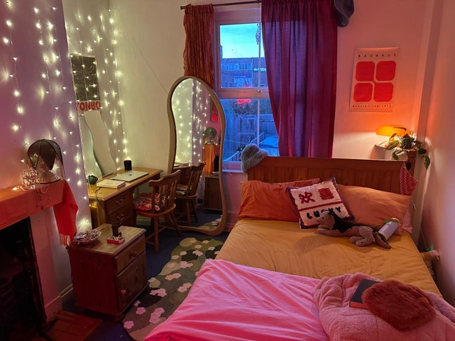 Double Room in City Centre  Main Photo