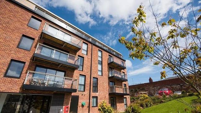 Short term - Room available in Princeton Place  Main Photo