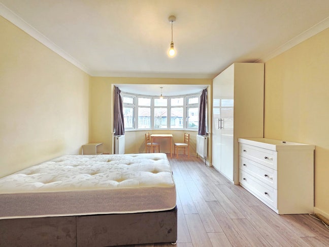 Superb Double/Bills inc/No Deposit Main Photo