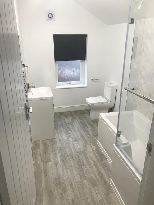 XXL En-Suite Room close to Hucknall High Street Main Photo