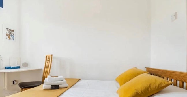 Double Bed Room Main Photo