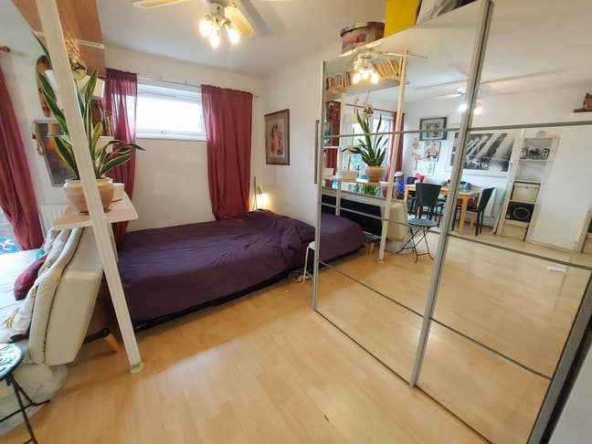 Studio only at weekends Main Photo