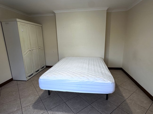 Double Room Inc. Bills Waltham Cross Main Photo