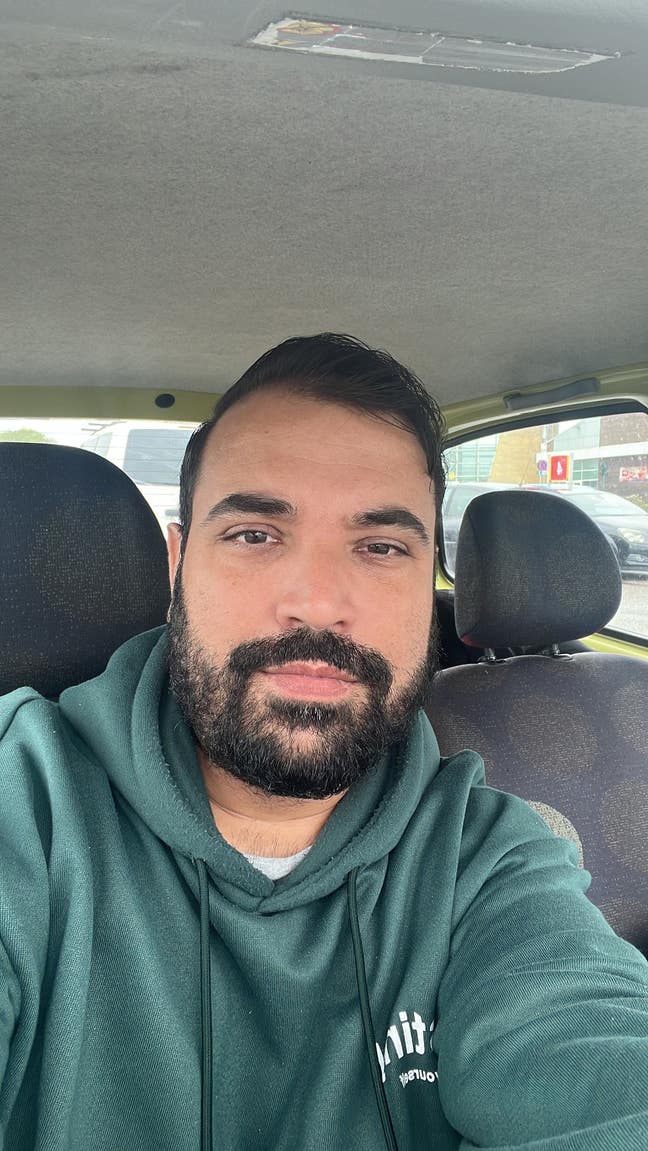 Searching room  Main Photo